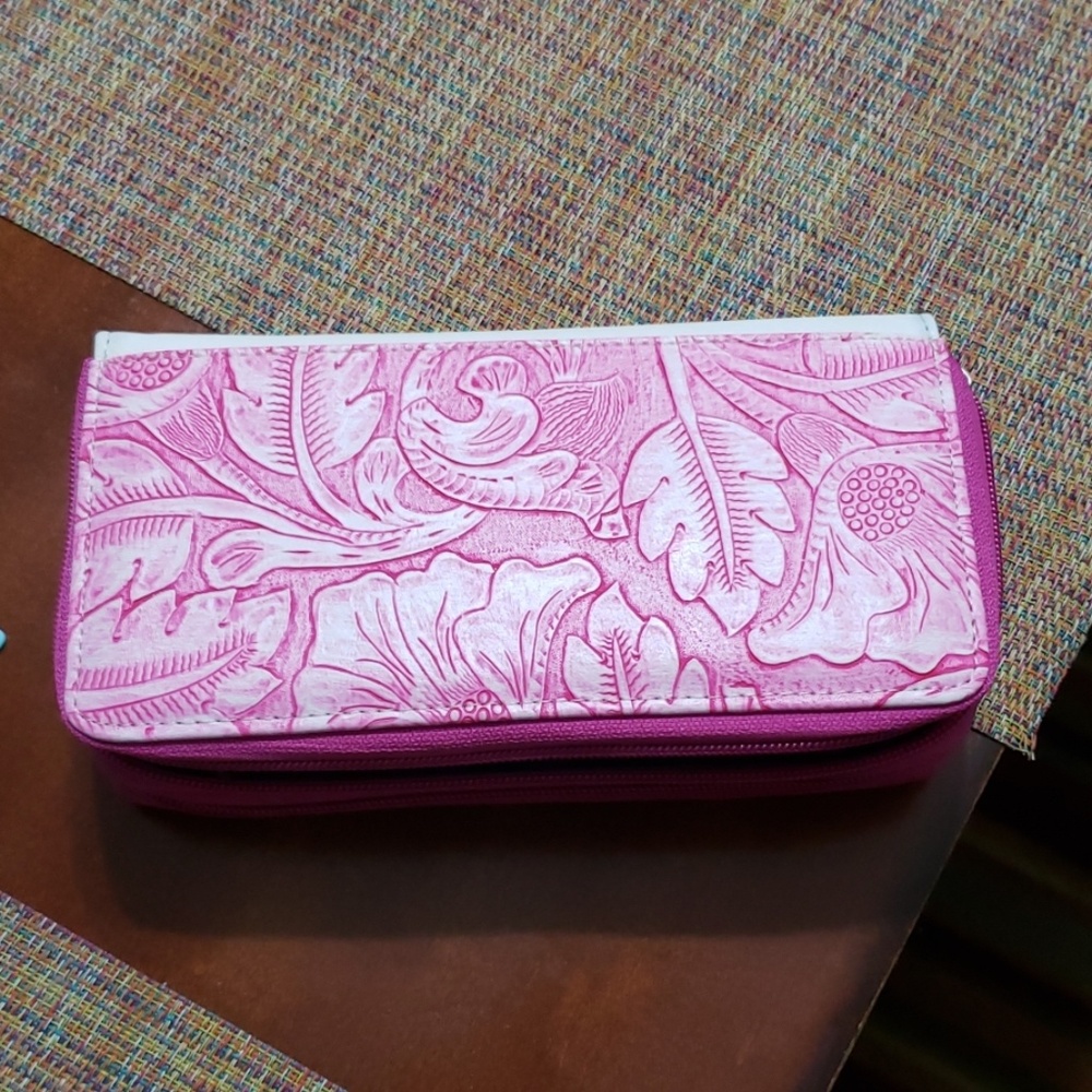 Butterfly Wallet - Picture 5 of 6